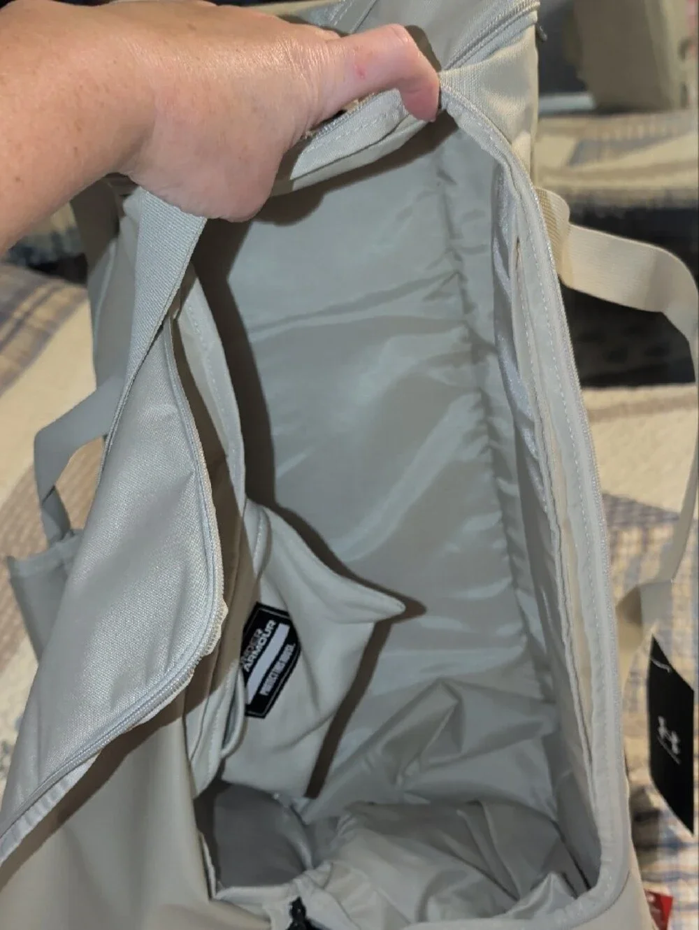 Under Armour Men’s Light Beige Duffel Bag